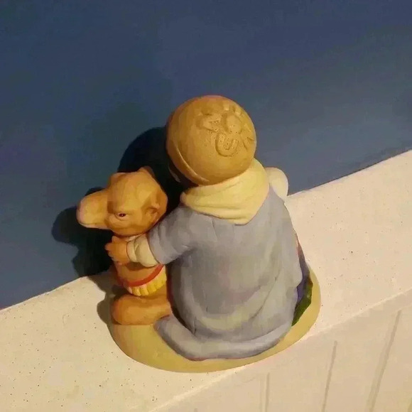 The U.N. Children Figurine-Khalil from Morocco - Picture 6 of 6